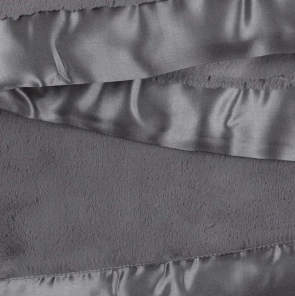 LITTLE GIRAFFE Luxe Baby Blanket in Charcoal - Picture 2 of 5